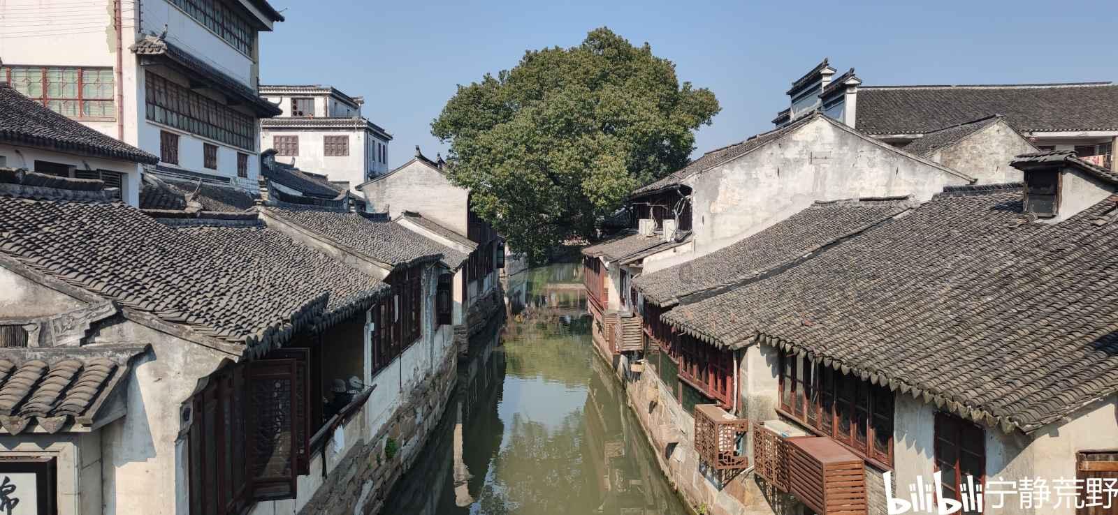 老婆回娘家了坚决要离婚，她爸说让她冷静一个星期，电话什么都不要打，联系她